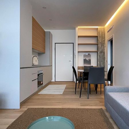 Dolce Missori Apartment Milan Bagian luar foto