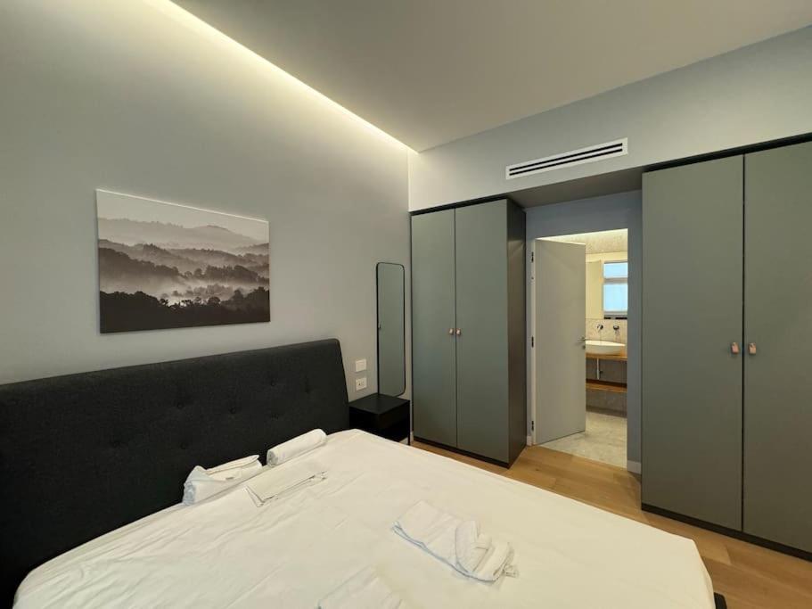 Dolce Missori Apartment Milan Bagian luar foto