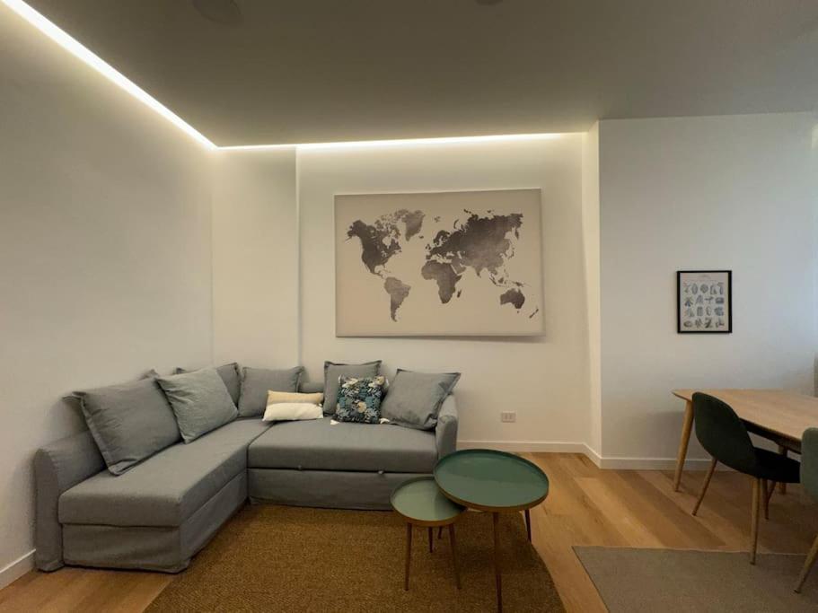 Dolce Missori Apartment Milan Bagian luar foto