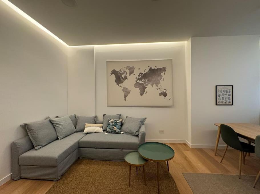 Dolce Missori Apartment Milan Bagian luar foto