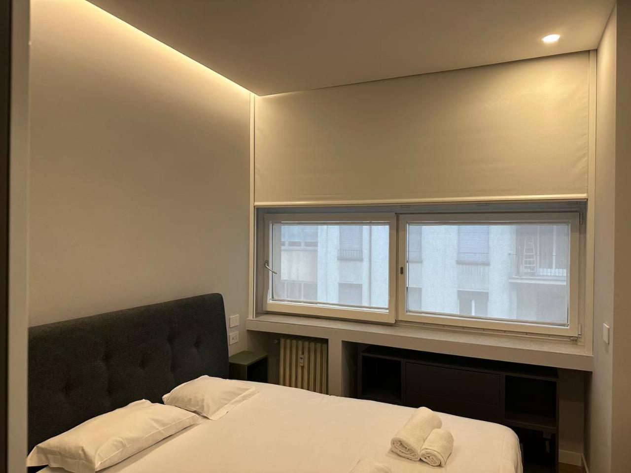 Dolce Missori Apartment Milan Bagian luar foto