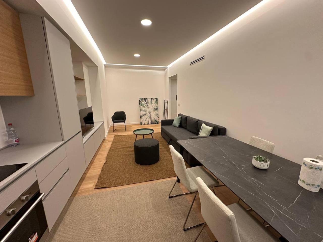 Dolce Missori Apartment Milan Bagian luar foto